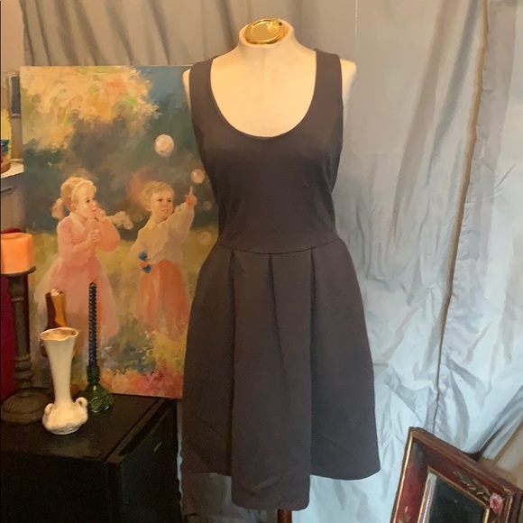 Grey sleeveless dress for layering - Picture 1 of 4